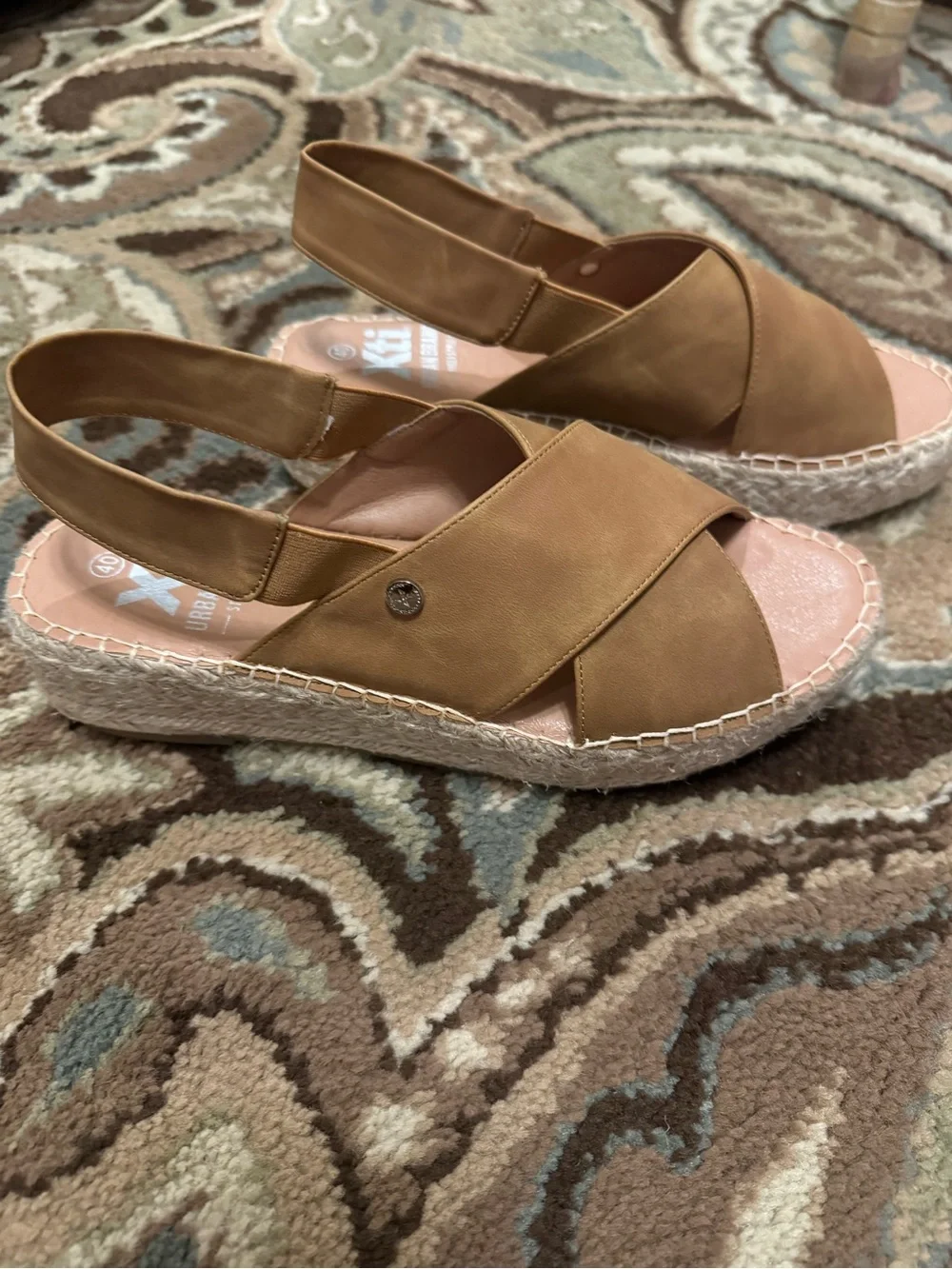 XTI tan espadrille